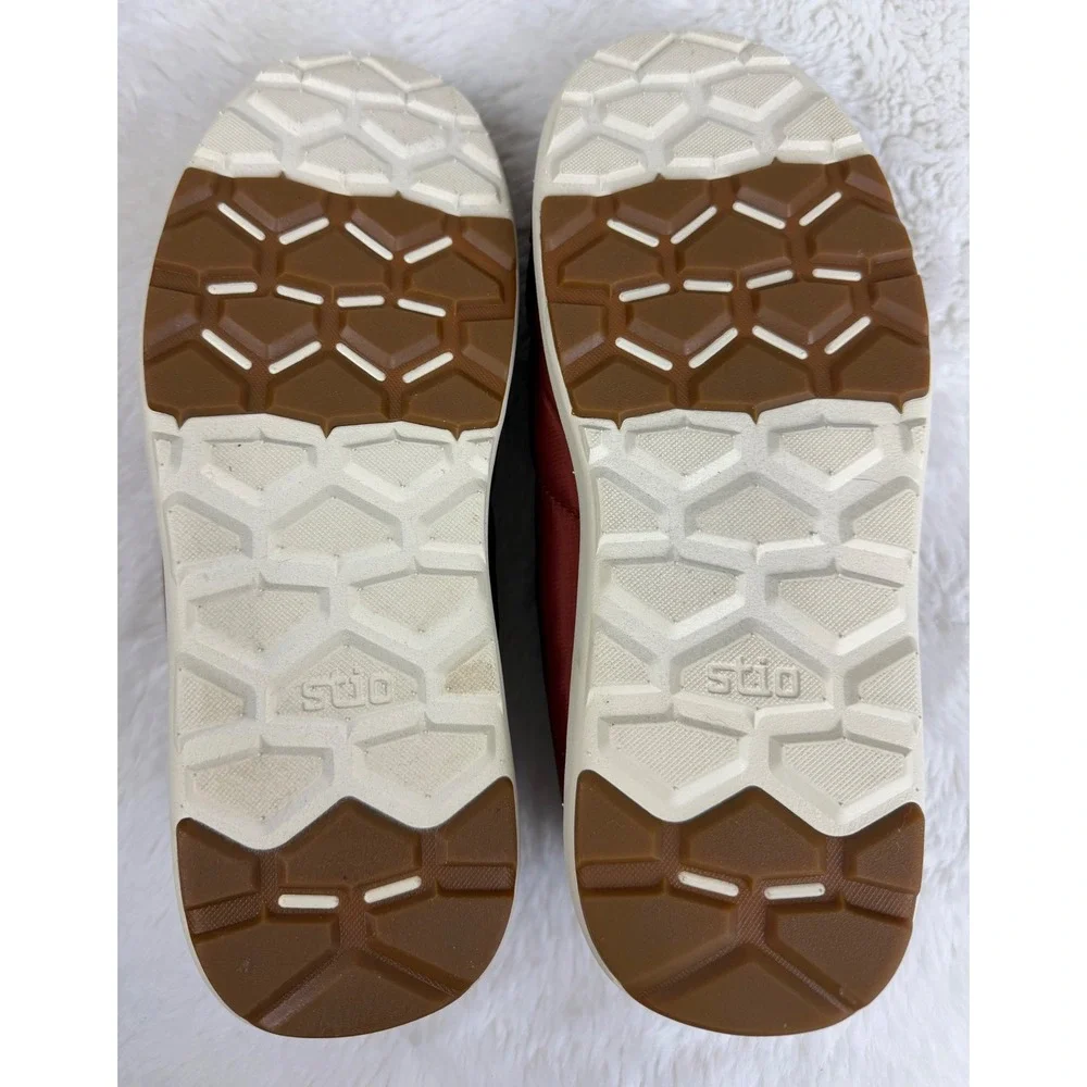 Stio Mens Colter Mountain Slip Shoes Mens Size 8 Maroon Puffer Sherpa Lined